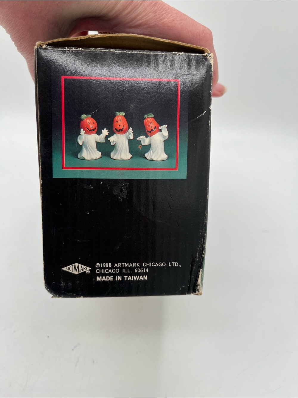 Artmark Ceramic Goofy Ghosts Figurines set of 3 - Picture 8 of 9